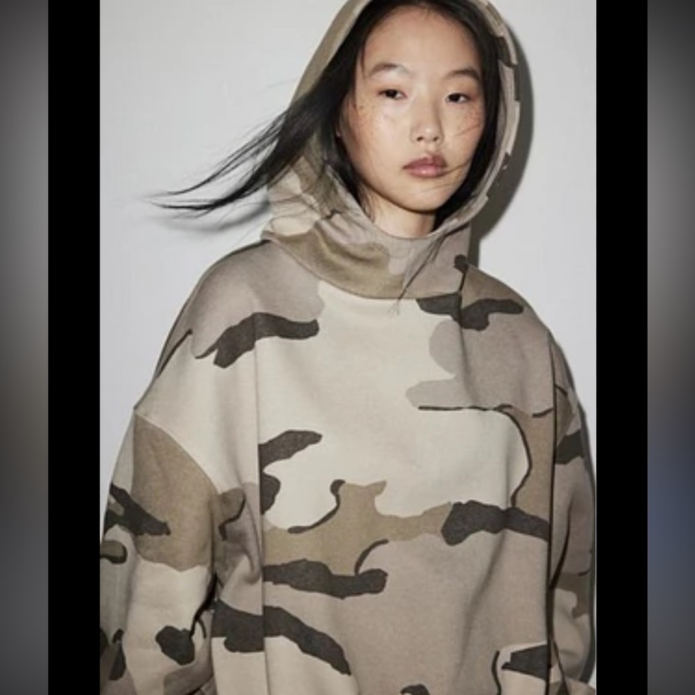 Urban Outfitters X Out from Under Hoodie - Picture 2 of 3